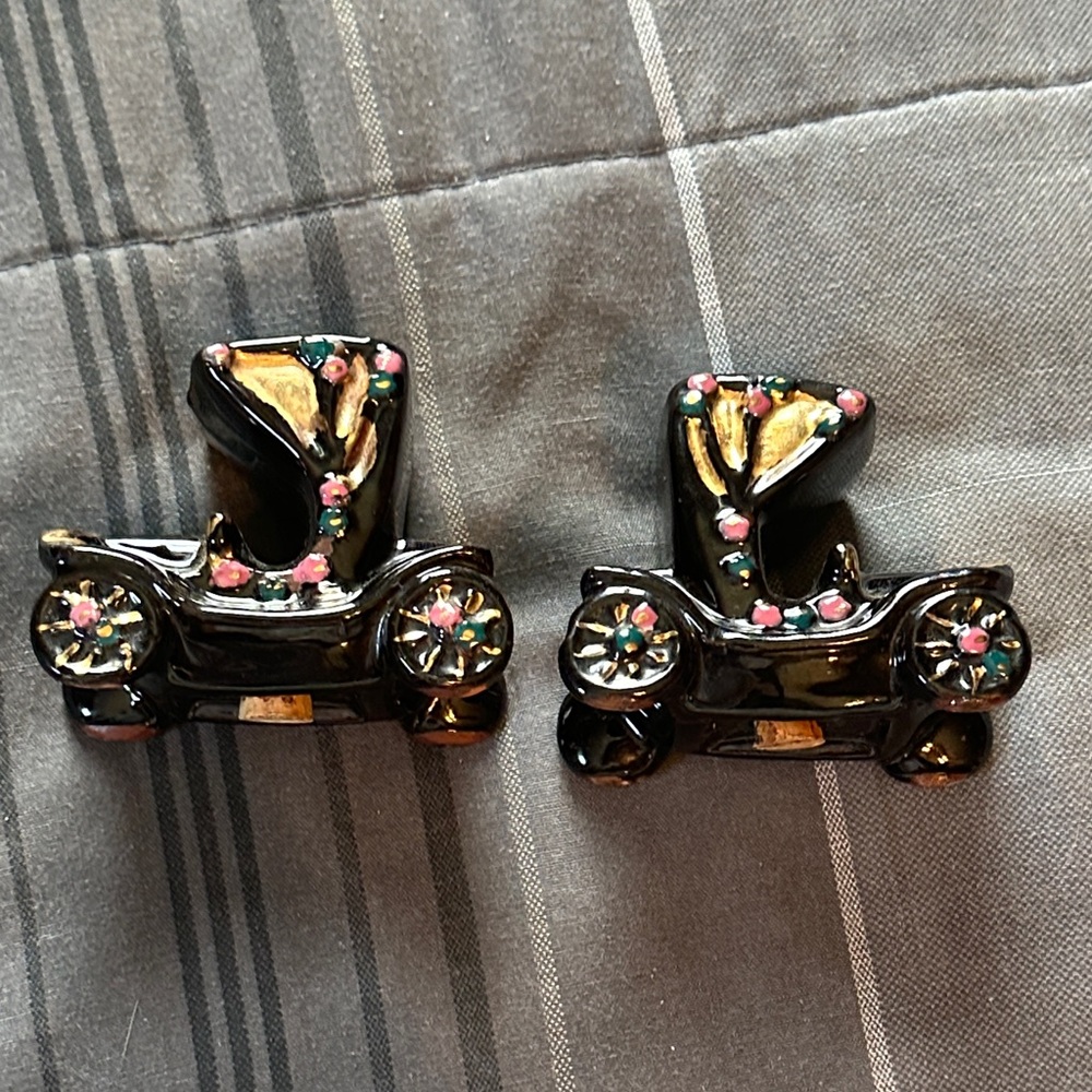 VINTAGE 60's PAIR MODEL T CLASSIC CARS SALT & PEPPER SHAKERS Auto Museum